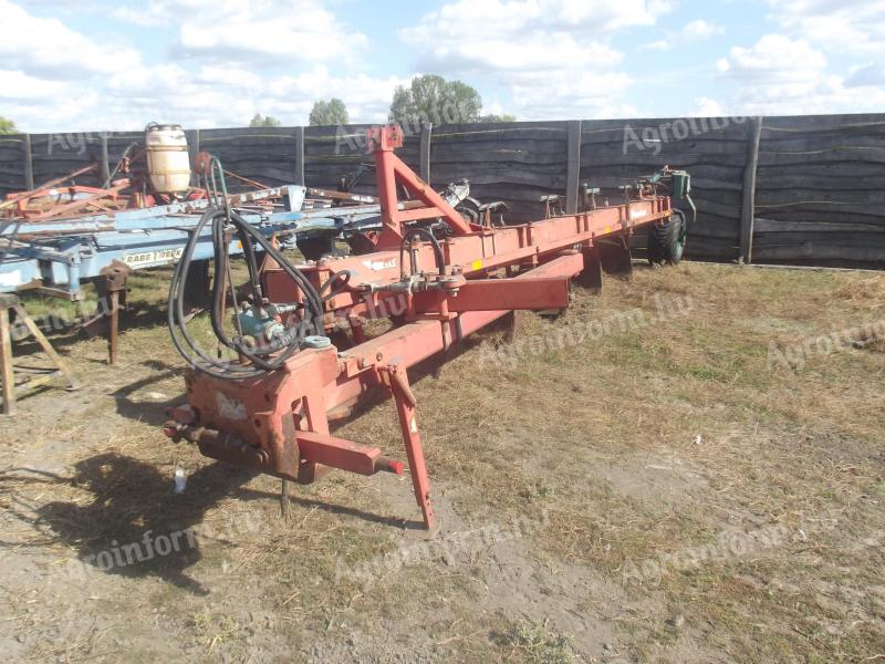 Kverneland BE 115, 6 head plough for sale