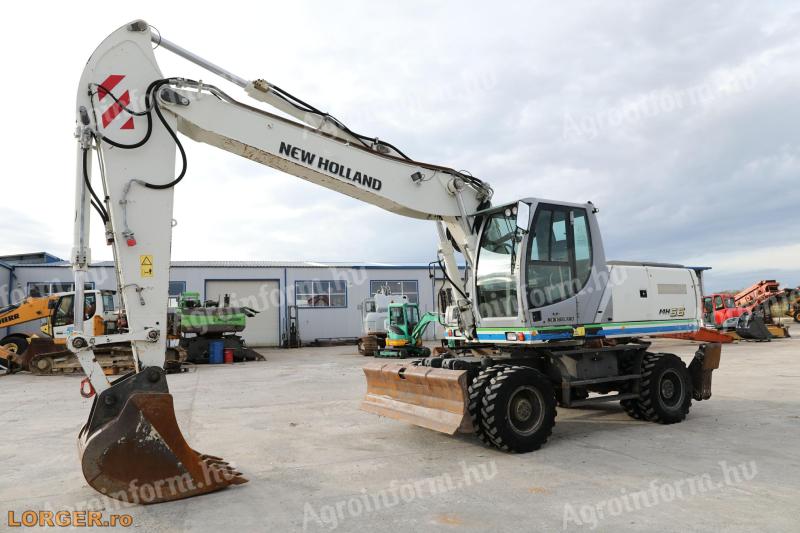 Excavator cu roți de cauciuc New Holland MH 6.6