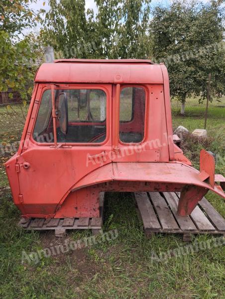 MTZ 80 cabină mică de vânzare