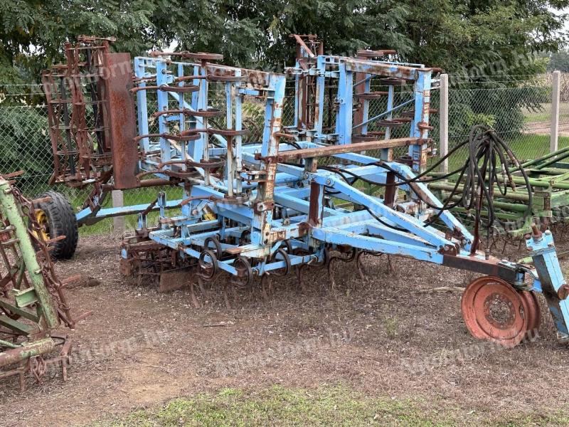 OMIKRON 4, 4 m trailed combiner Helti, Letak, Leko