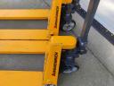 Jungheinrich, 2 tonne pallet lifting frog