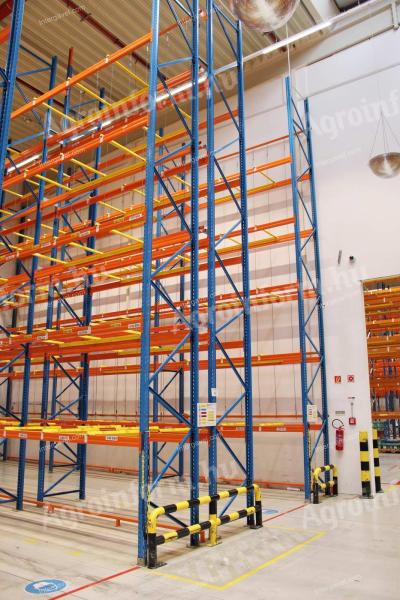 Pallet racking system