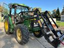 John Deere 6310 SE homlokrakodóval