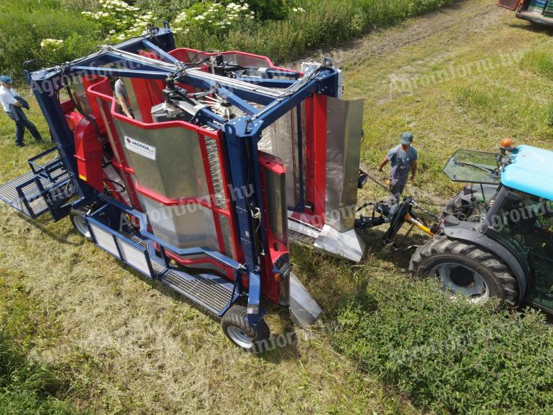 JAGODA - JAG300 - trailed berry harvester - eligible for tender