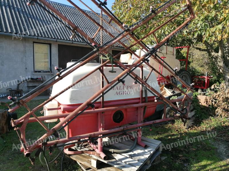 Nesené chemické rozmetadlo Malupe Agro