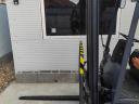 STILL diesel forklift lifting 1.5 tonnes