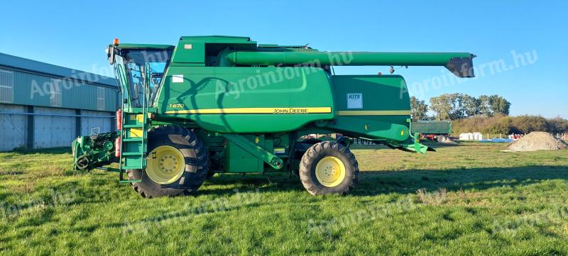 Kombajn John Deere na prodej