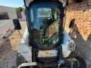 Bobcat S530 Arbeitsmaschine mit Schaufel