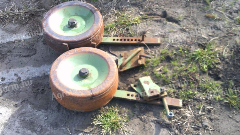 Crank wheel, tiller wheel pair, Gruber alternating rotary plough