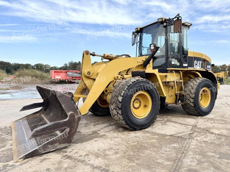 Caterpillar 928G / 2004 / 24.000 godzin / Klimatyzacja