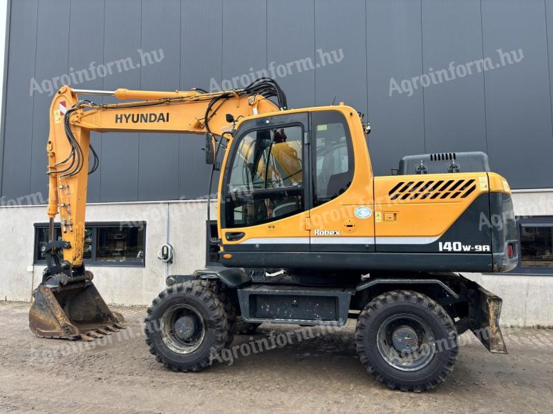 Hyundai R140W-9A / 2014 / 11 100 ur / zakup od 20%