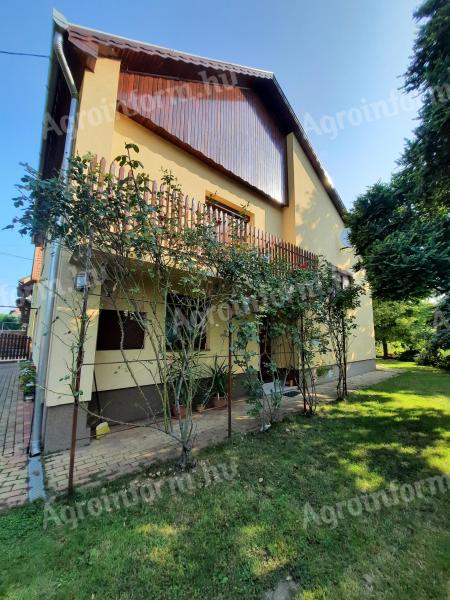 For sale house with orchard Heves