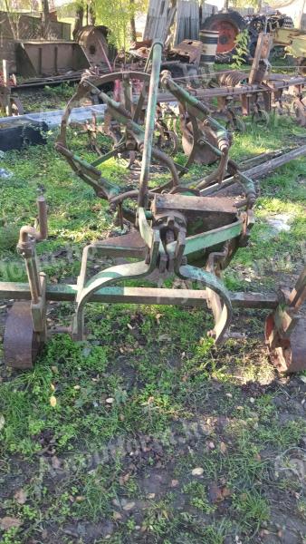 Potato planter for sale