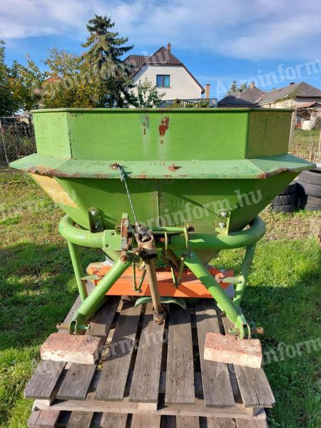 Amazone fertilizer spreader for sale