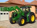 John Deere 6100 RC Premium tractor with loader