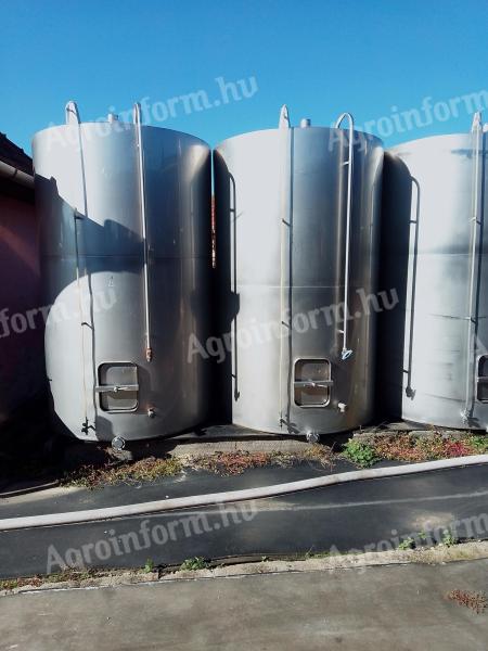 Stainless steel food industry wine tanks 5000 litres, 82 Ft/liter