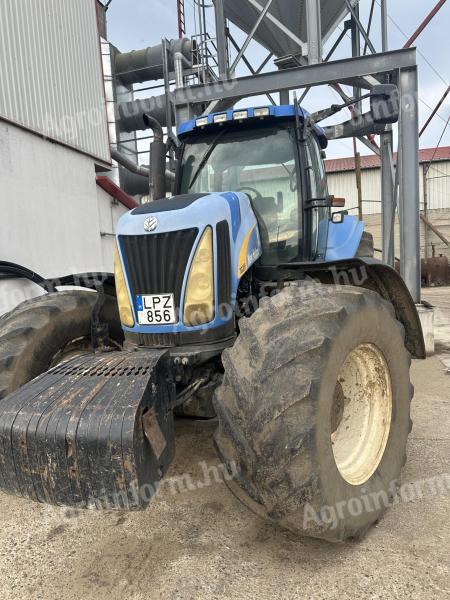 New Holland TG285