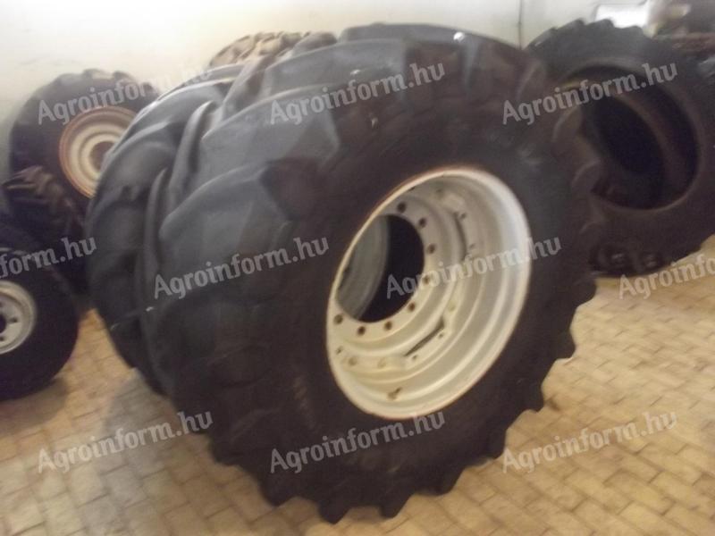 600/70 R 28 Ferguson tractor front mounted wheel for sale