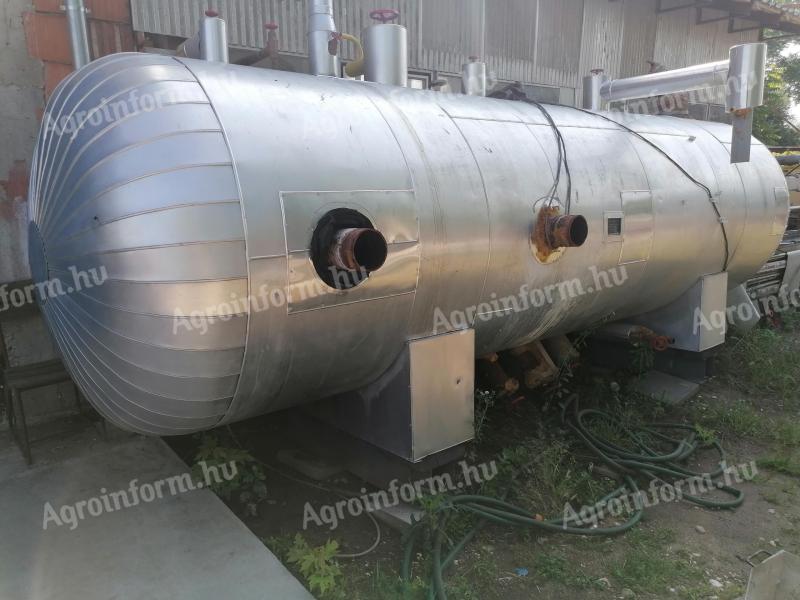 Insulated tank