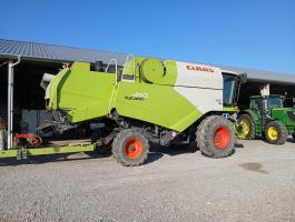Claas Tucano 450