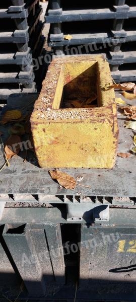 Forklift trucks, work equipment spare weight