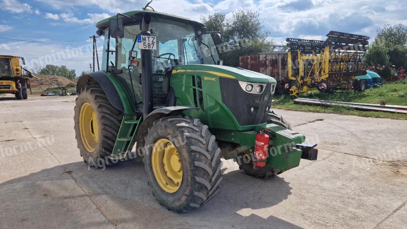 John Deere 6100MC