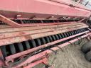 Kühne IH 6200 seed drill, grain drill