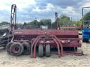 Kühne IH 6200 seed drill, grain drill