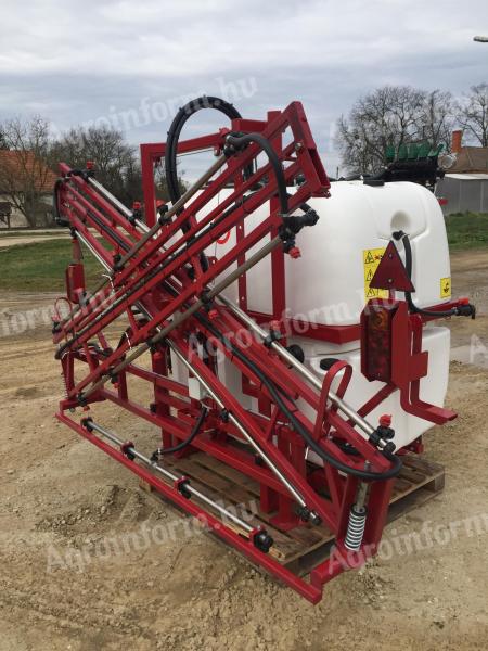 IN STOCK Kertitox 600/15 suspended field sprayer with hydraulic lift