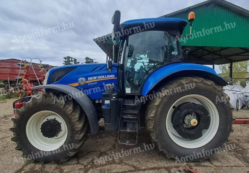 New Holland T7.215S