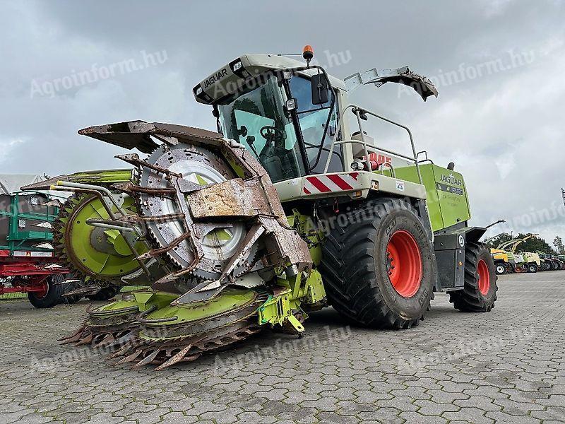 Traktor CLAAS Jaguar 850 Profistar s pojezdem za traktorem