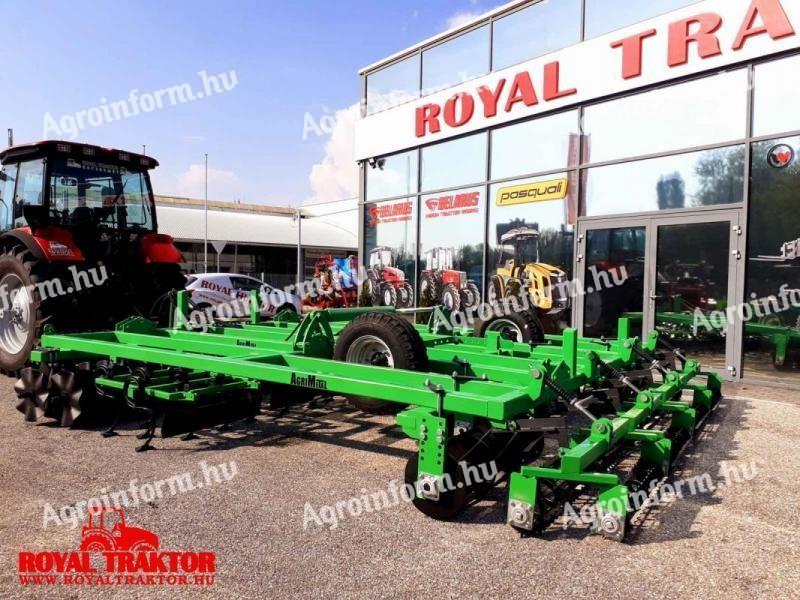 Tažený hydraulický kompaktor AGRIMETAL 4,4 m - ROYAL TRAKTOR