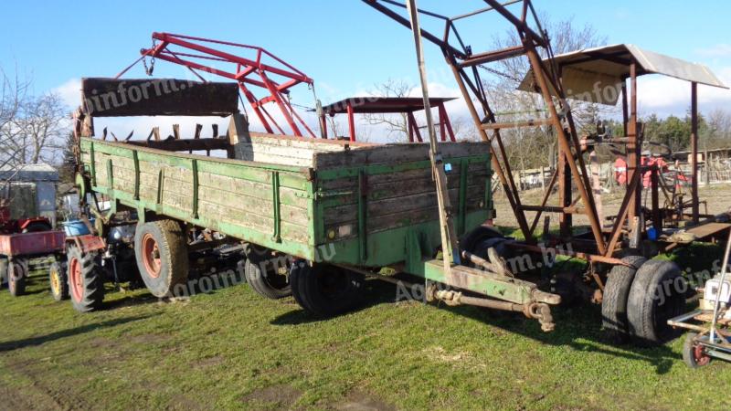 Single axle trailer, organic fertiliser spreader, 5 tonnes