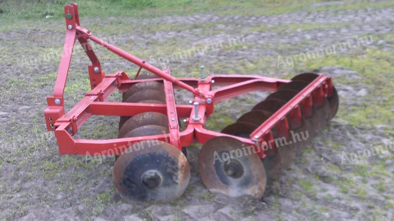 Suspended "V" disc 140 cm wide, ideal for small tractors with 20-25 hp