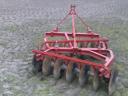 Suspended "V" disc 140 cm wide, ideal for small tractors with 20-25 hp