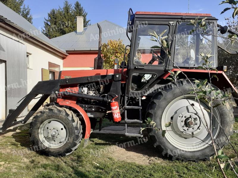 MTZ 820 Belarus, with low running hours