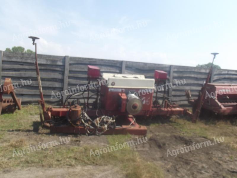 IH Ciclo 800 seed drill for sale in working order