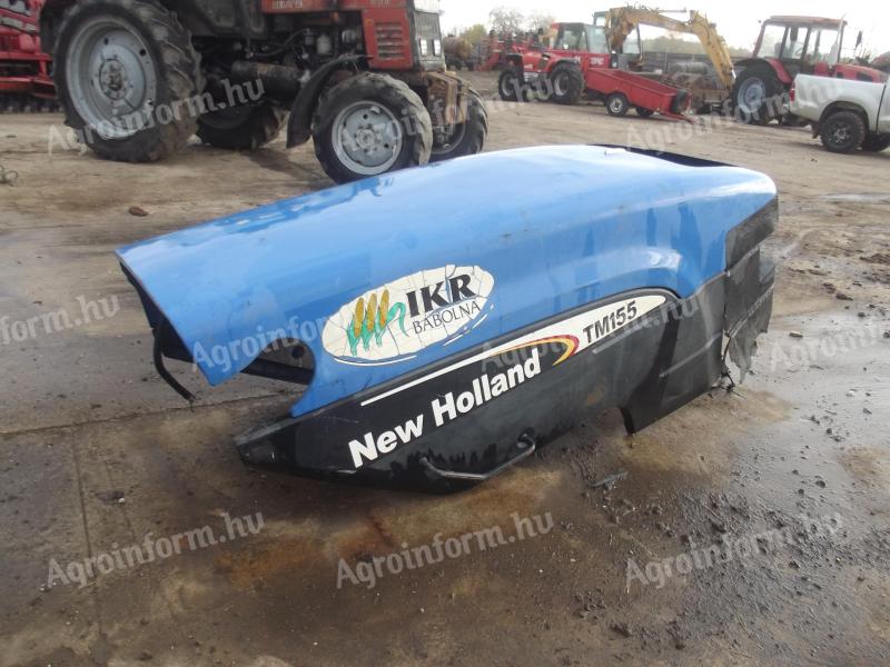 Motorhaube des New Holland TM155 Traktors zu verkaufen