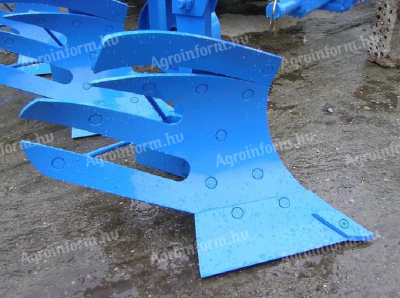 Triple plough for small tractors