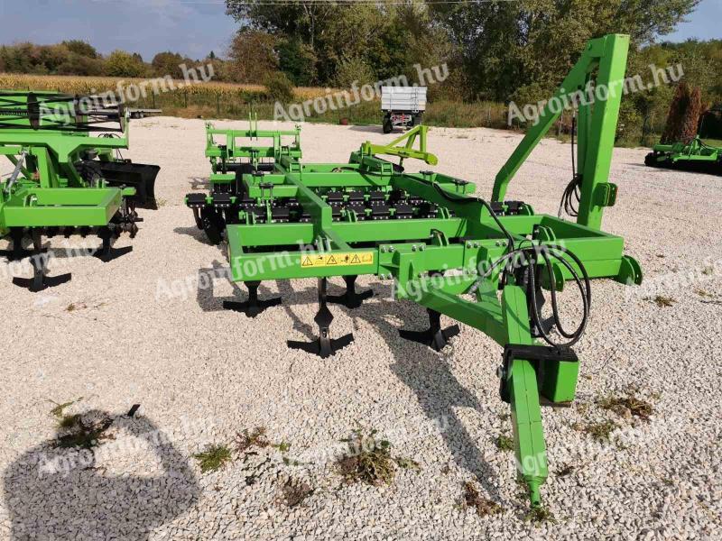 AGRIMETAL 2,8 m GEZOGENE GRUBBER – MIT KETTENRAD – KEILRINGWALZE