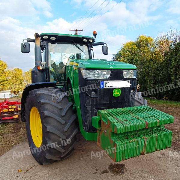 John Deere 8320R