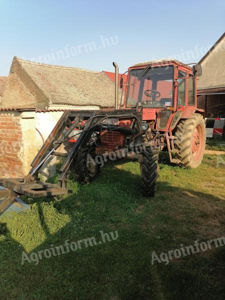 MTZ 82 s čelnim nakladalnikom