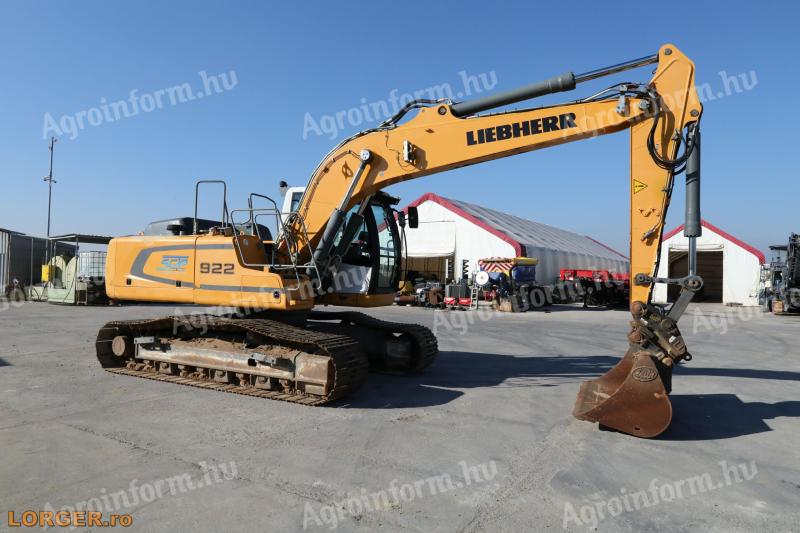 Liebherr R922 LC crawler excavator