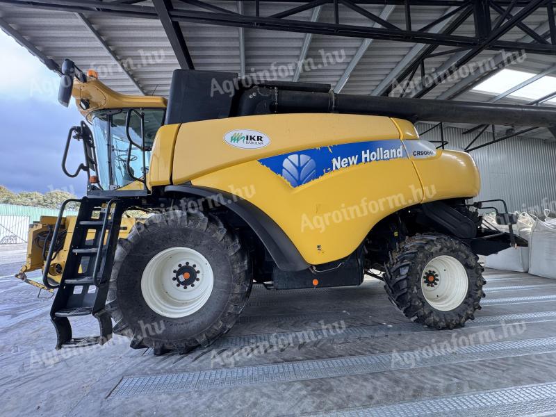 New Holland CR 9060 + mese