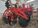 Za prodajo Kuhn Strip-Till 8 vrstni drsni kultivator