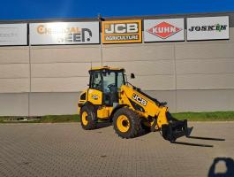 Új JCB TM220 Agri teleszkópos törzscsuklós rakodó