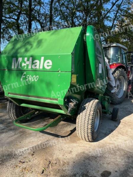 McHale F5400 Rundballenpresse mit fester Kammer