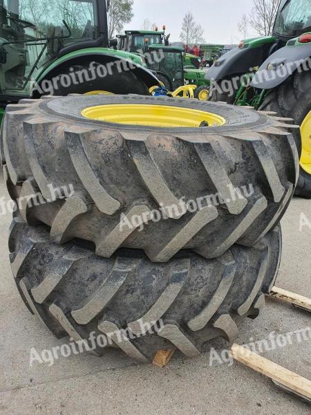 Zestaw kół do prac leśnych był montowany w maszynach John Deere serii 8 tys.