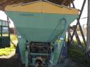 Tornado 5 TM trailed fertiliser spreader