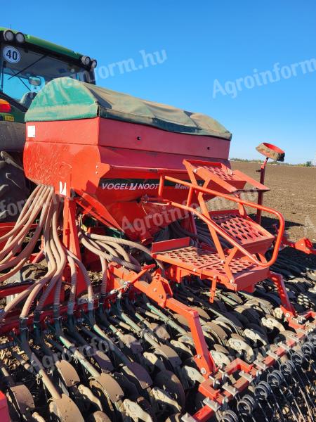 Small seed drill machine